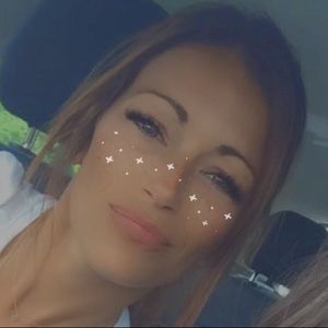 Meet your Posher, Dominique